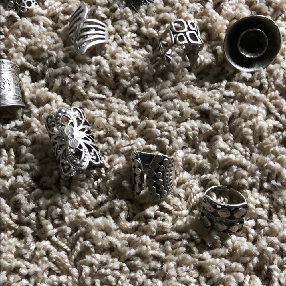 Rings - Picture 4 of 4